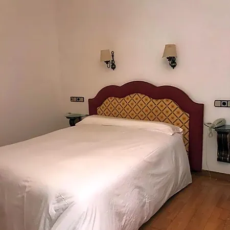 Hospederia Nuestra Sra De Caldas Las Caldas De Besaya